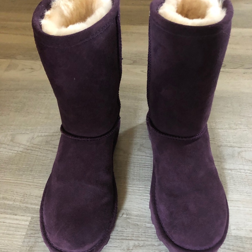 BearPaw Elle Short Women’s boots